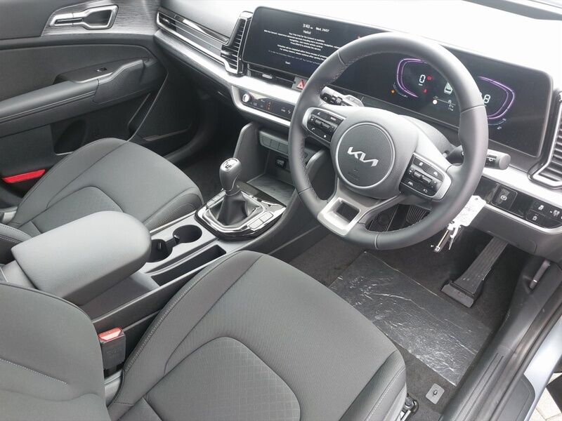 More views of Kia Sportage