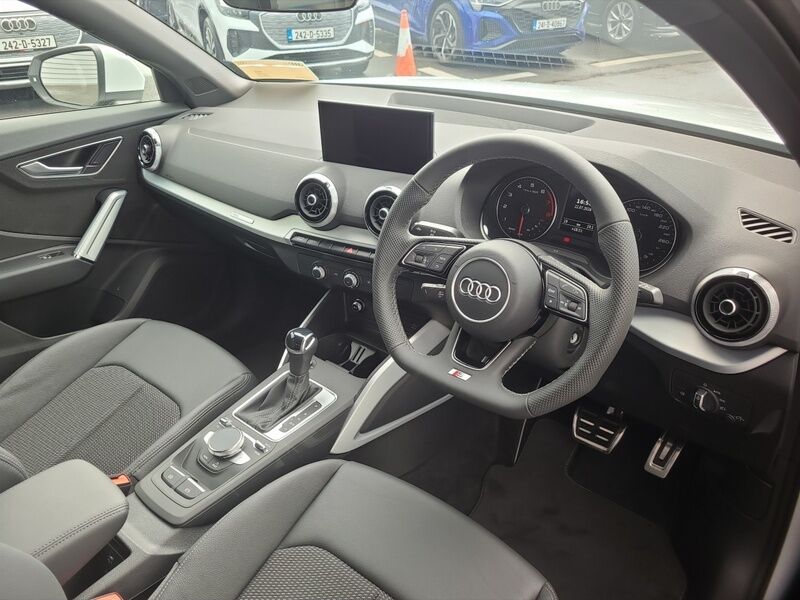 More views of Audi Q2