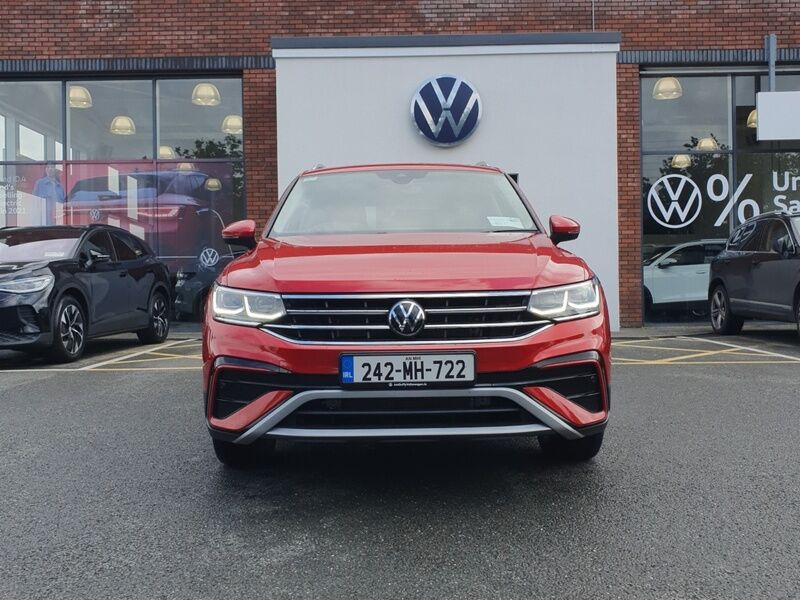 More views of Volkswagen Tiguan Allspace