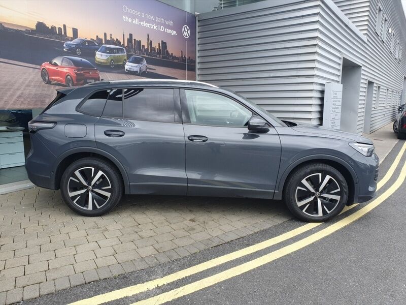 More views of Volkswagen Tiguan