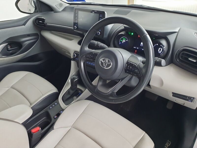 More views of Toyota Yaris