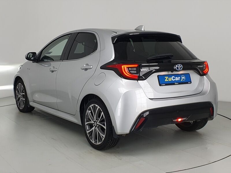 More views of Toyota Yaris