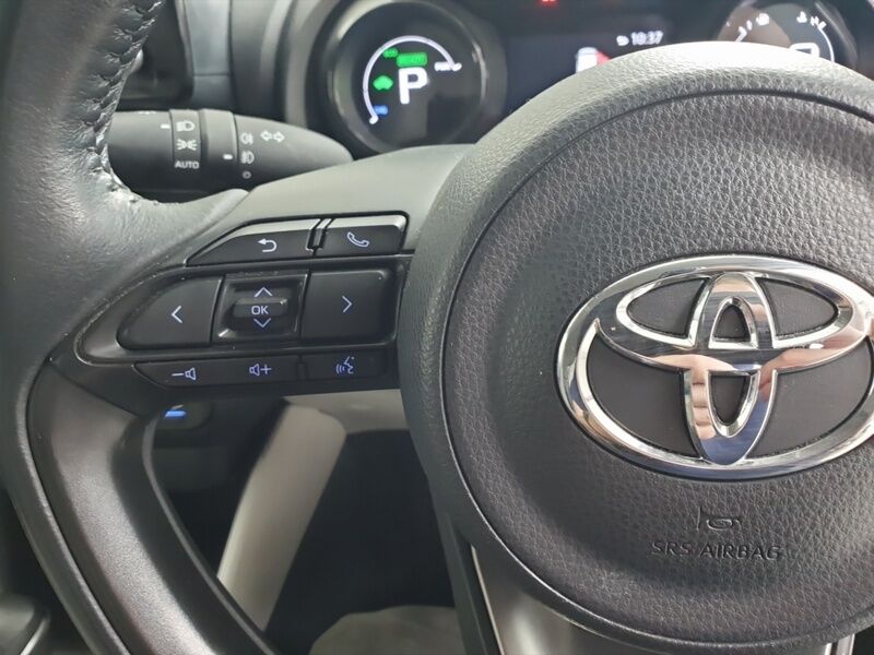 More views of Toyota Yaris