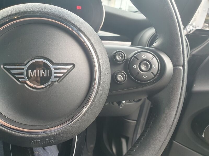 More views of MINI Hatch