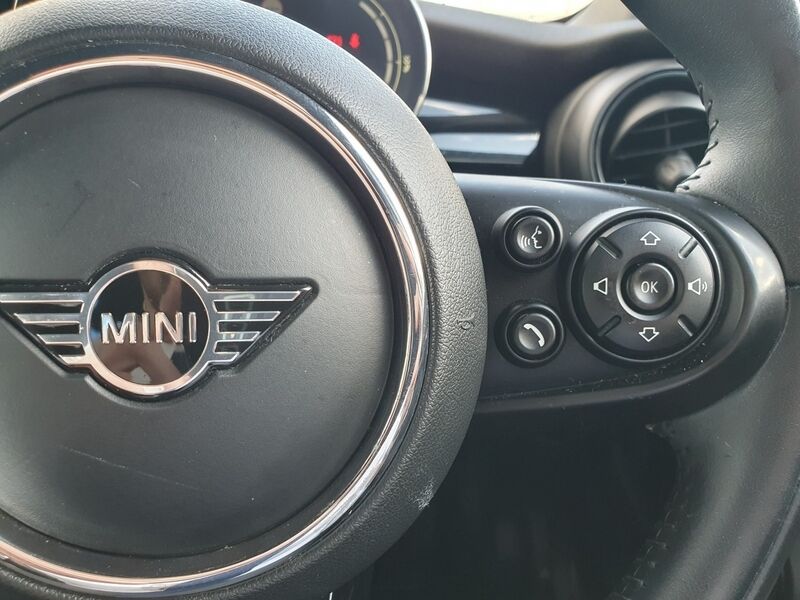 More views of MINI Hatch