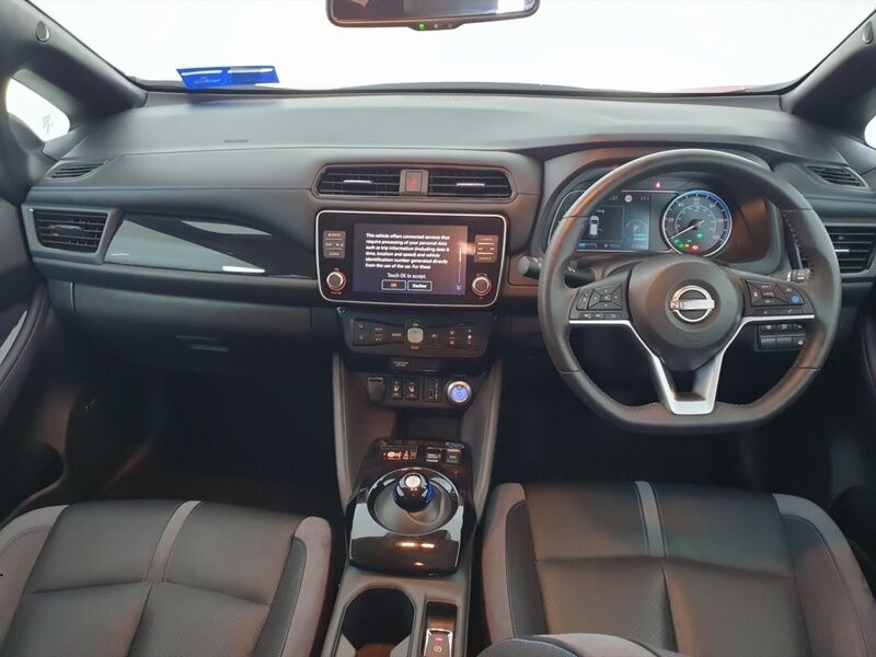 More views of Nissan Leaf