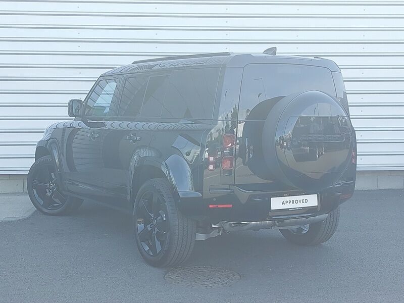 More views of Land Rover Defender