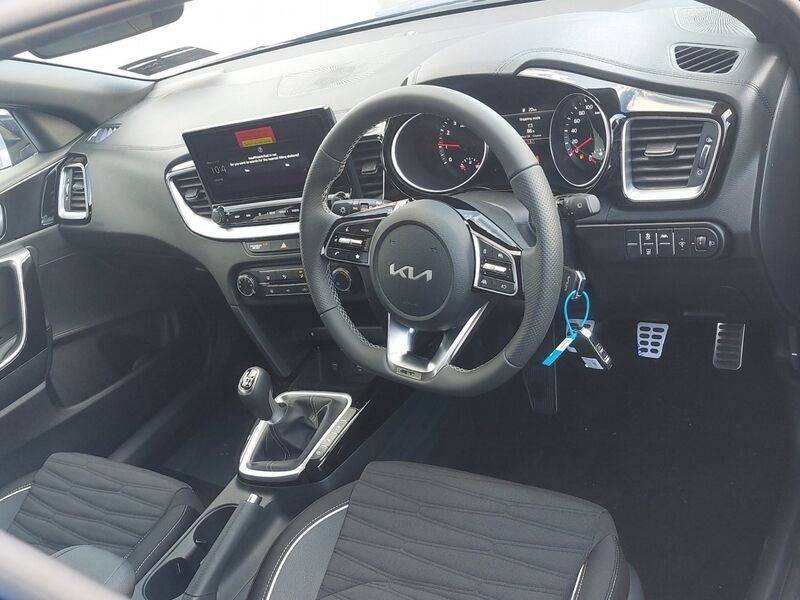 More views of Kia Ceed