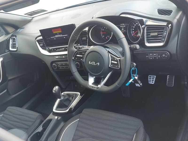 More views of Kia Ceed