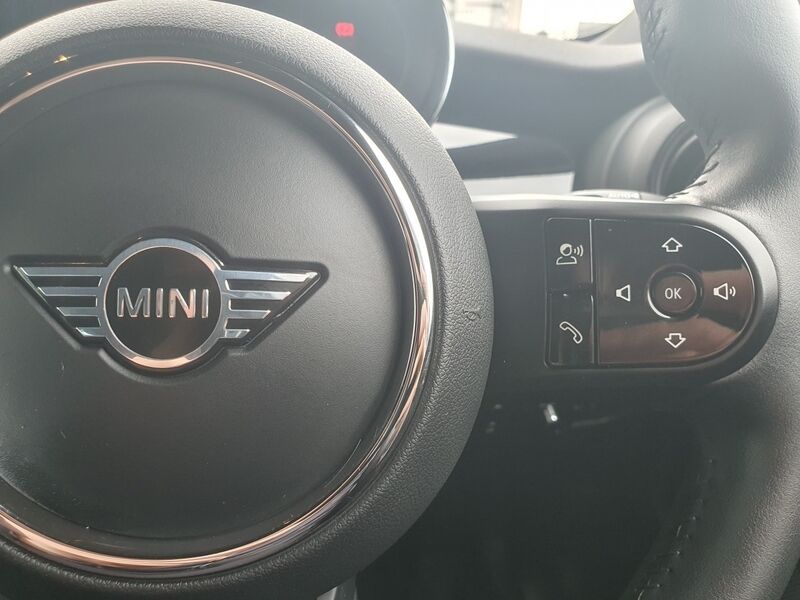 More views of MINI Hatch