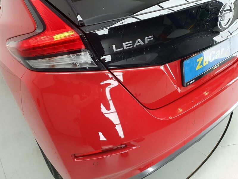 More views of Nissan Leaf