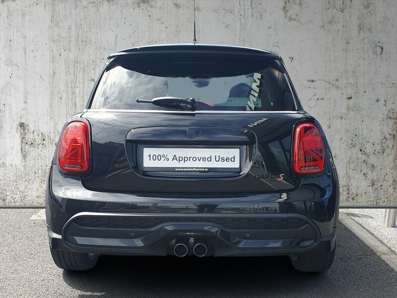 More views of MINI hatch