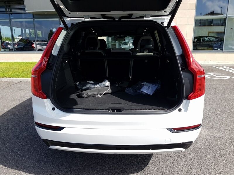 More views of Volvo XC90