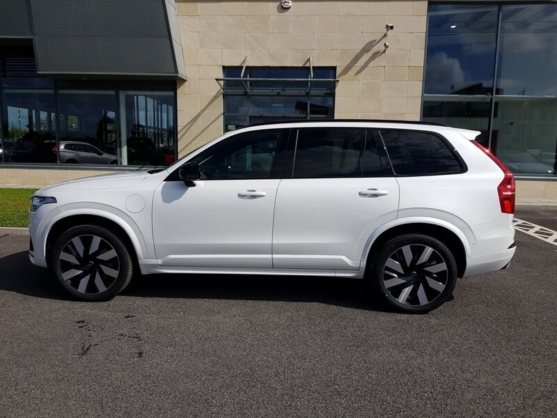 More views of Volvo XC90