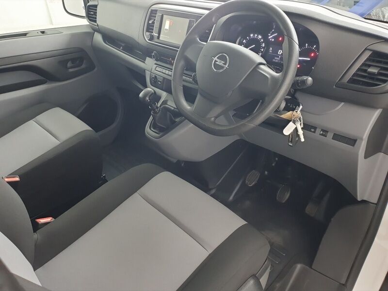 More views of Opel Vivaro