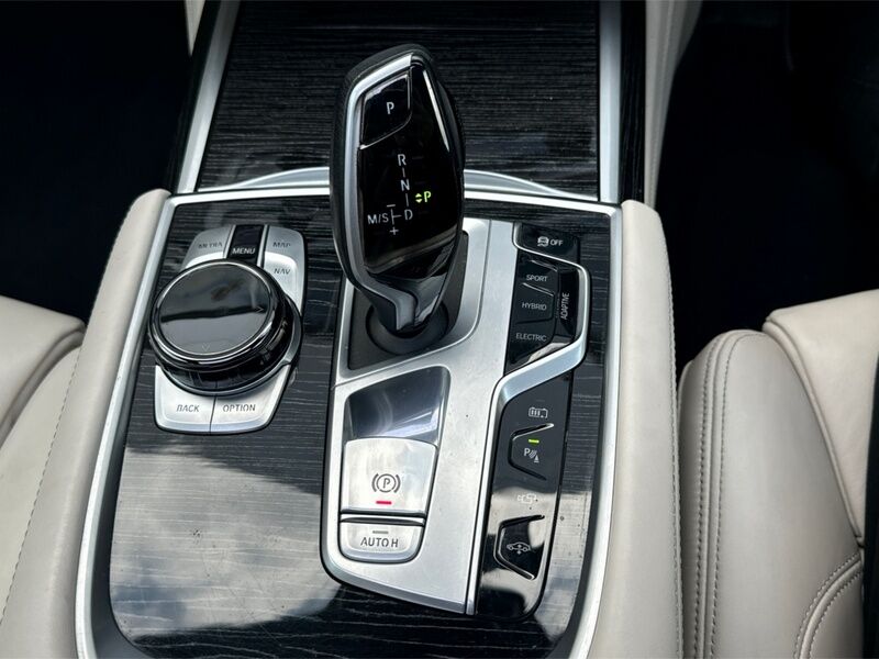 More views of BMW 7 Series