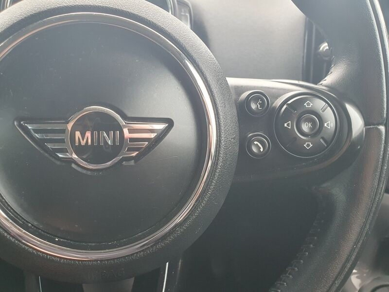 More views of MINI countryman