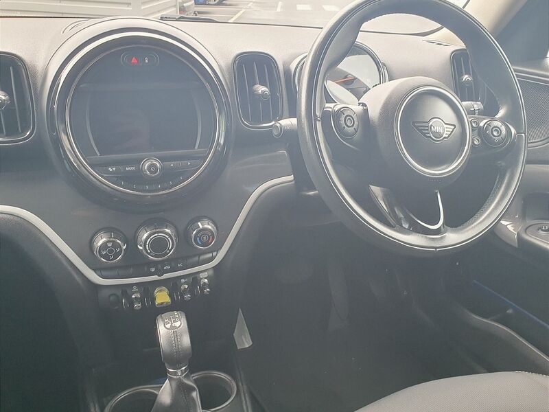 More views of MINI countryman