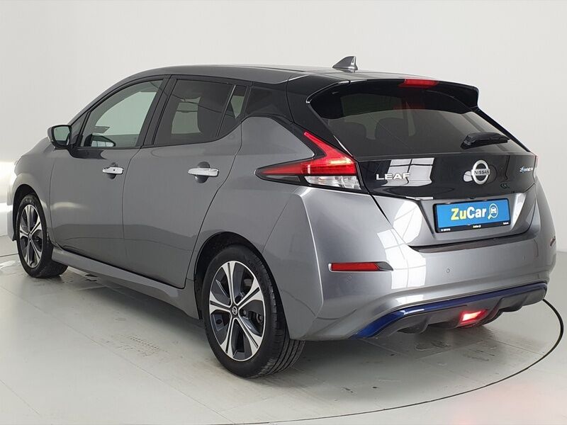 More views of Nissan Leaf