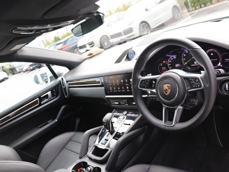 More views of Porsche Cayenne