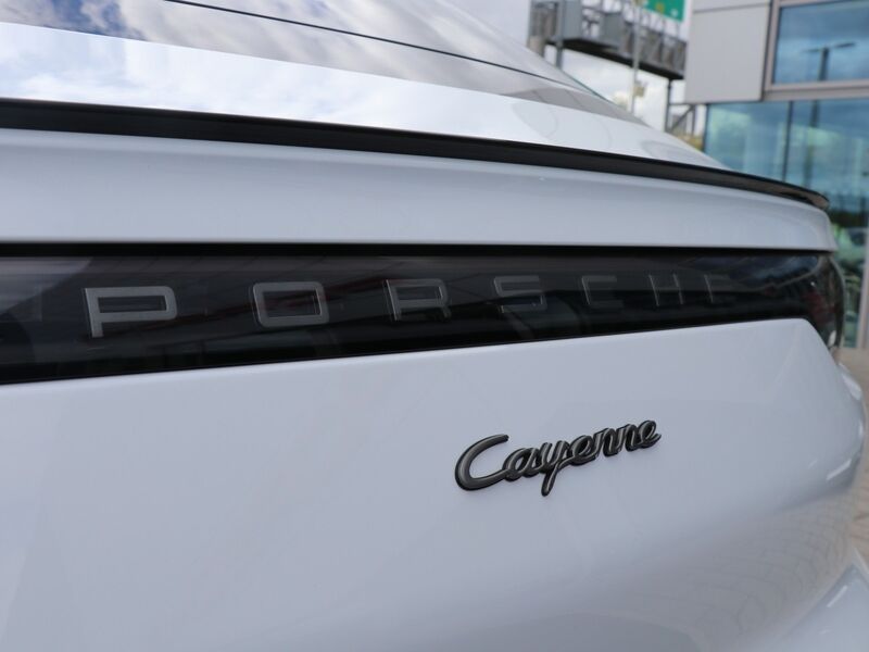 More views of Porsche Cayenne