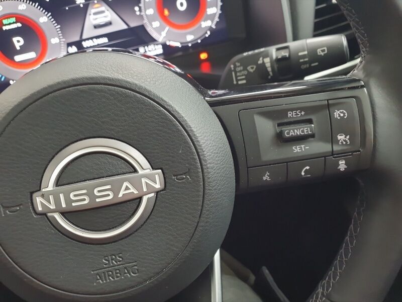 More views of Nissan QASHQAI