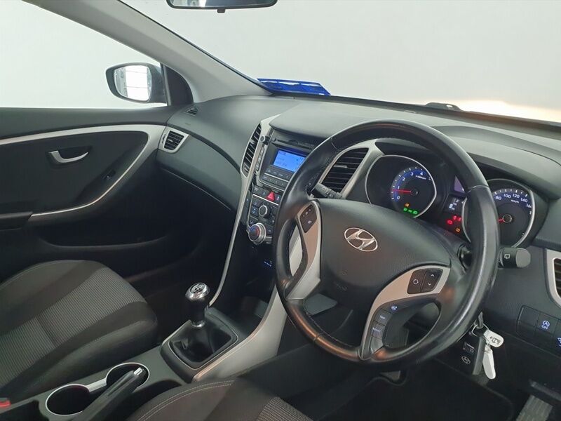 More views of Hyundai i30