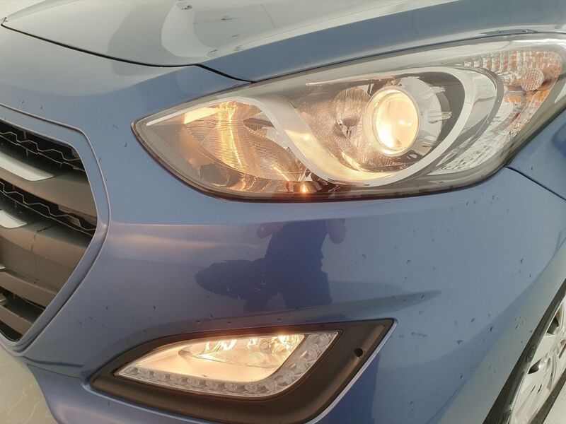 More views of Hyundai i30