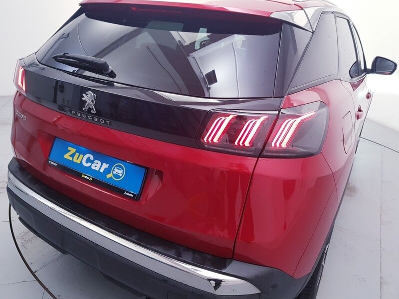 More views of Peugeot 3008