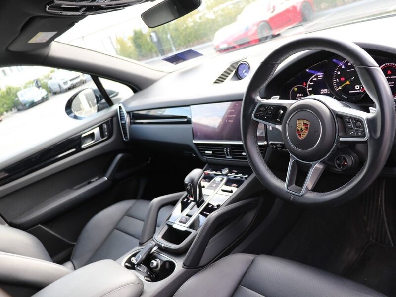 More views of Porsche Cayenne