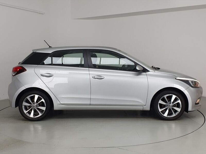 More views of Hyundai i20