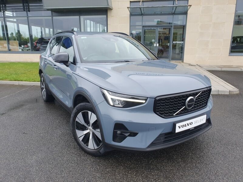 More views of Volvo XC40