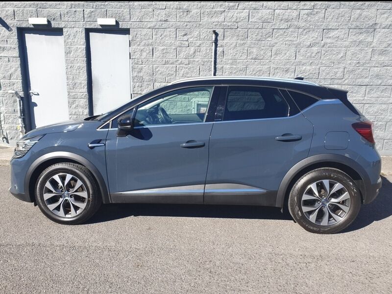 More views of Renault Captur