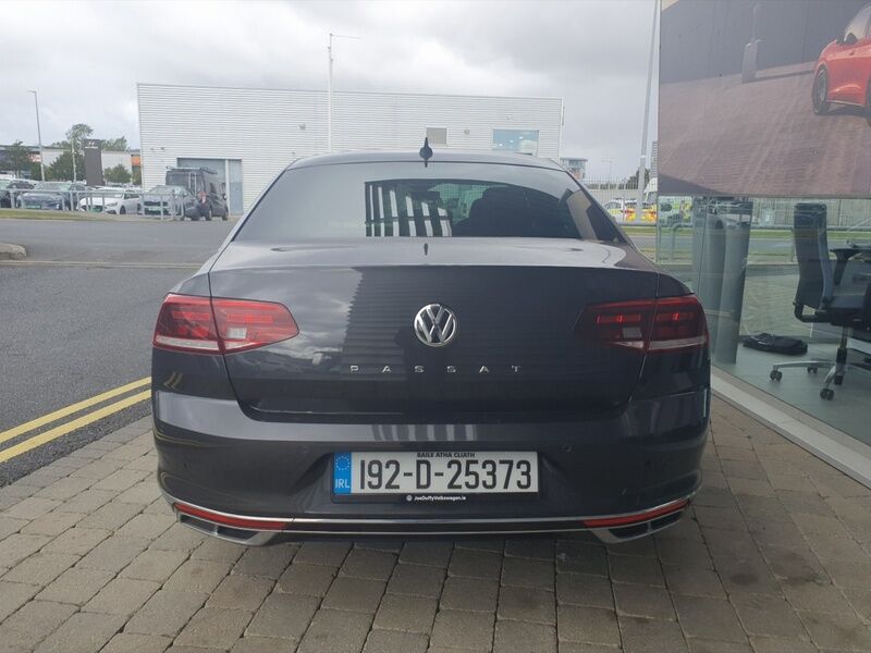 More views of Volkswagen Passat