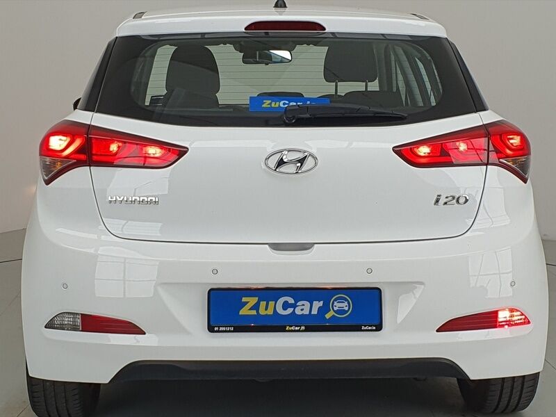 More views of Hyundai i20