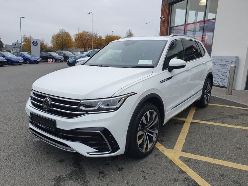 More views of Volkswagen Tiguan Allspace