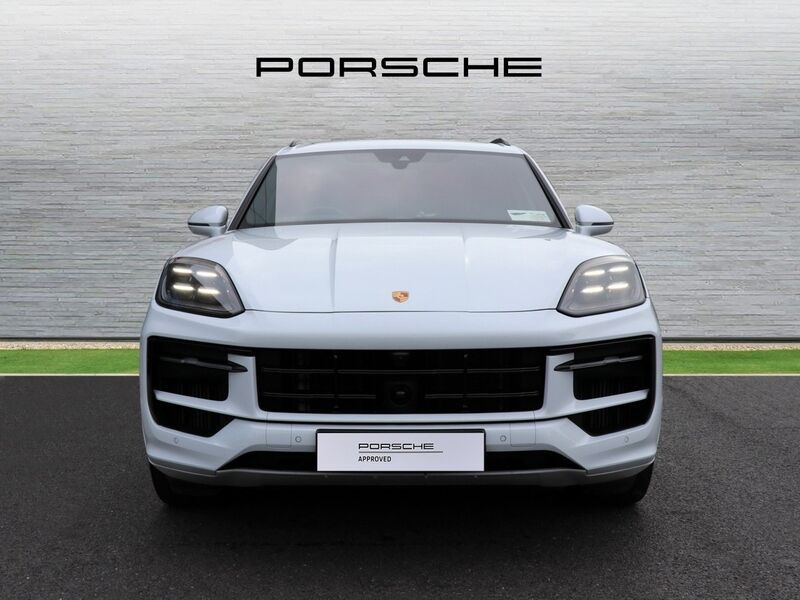 More views of Porsche Cayenne