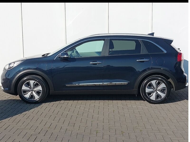 More views of Kia Niro