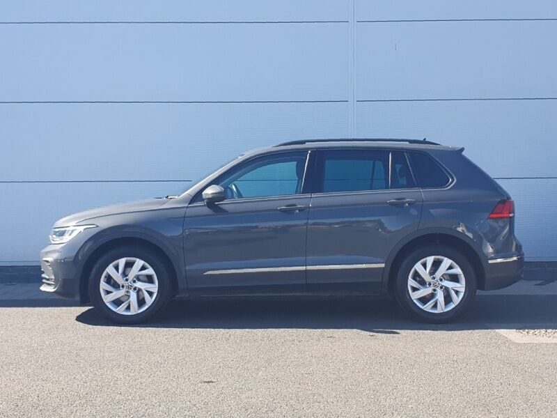 More views of Volkswagen Tiguan