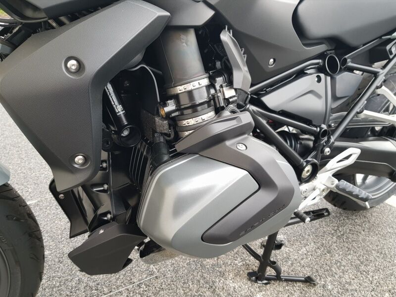 More views of BMW R1250