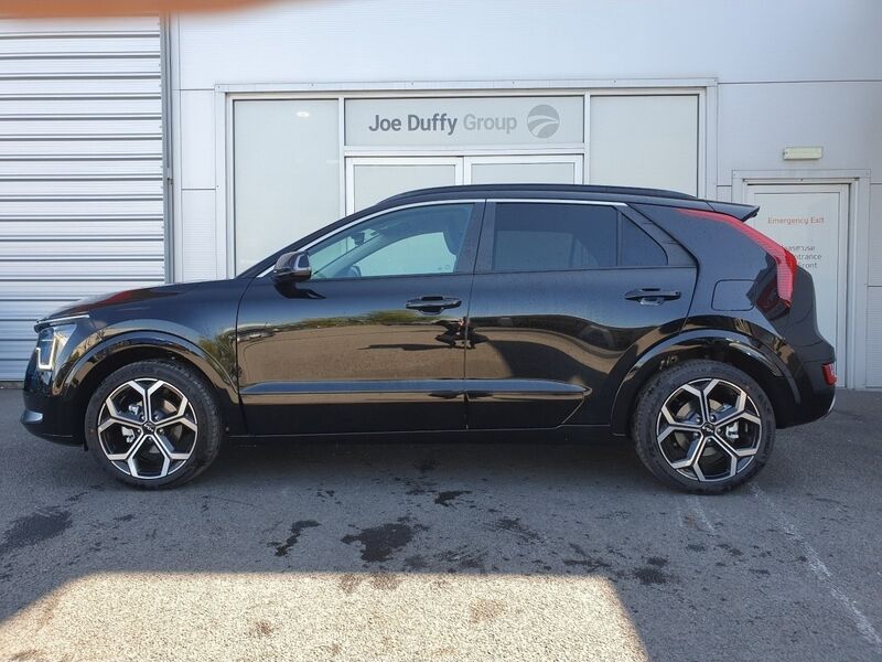 More views of Kia Niro