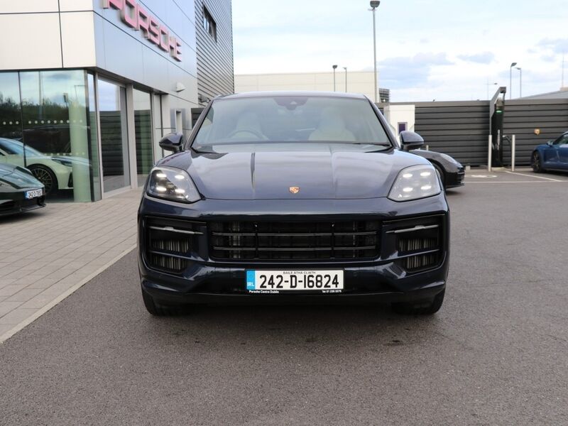 More views of Porsche Cayenne