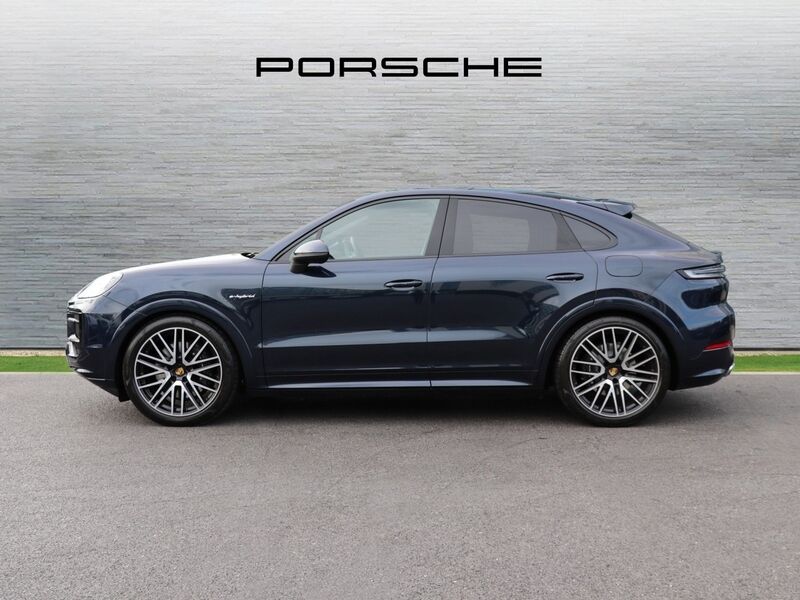 More views of Porsche Cayenne