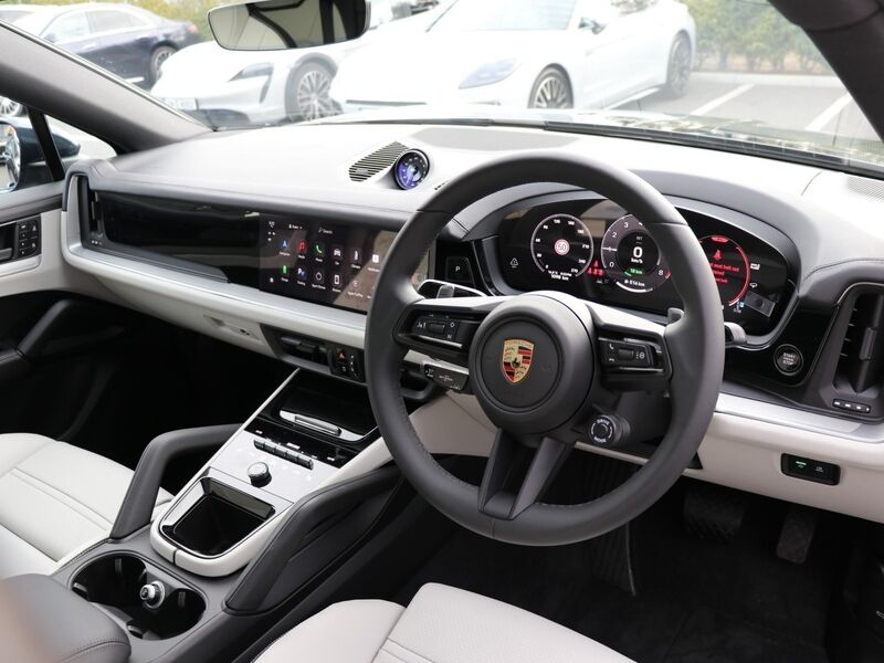 More views of Porsche Cayenne