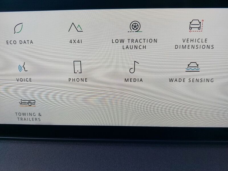 More views of Land Rover Defender