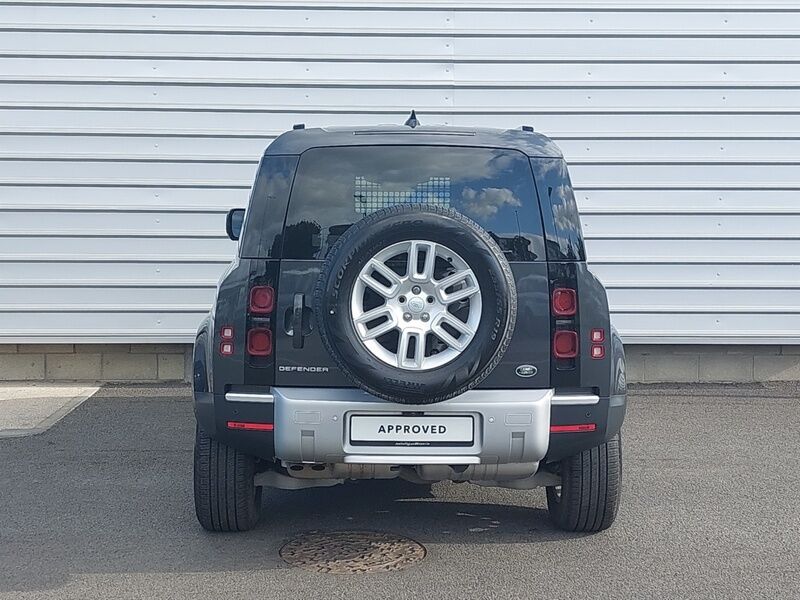 More views of Land Rover Defender