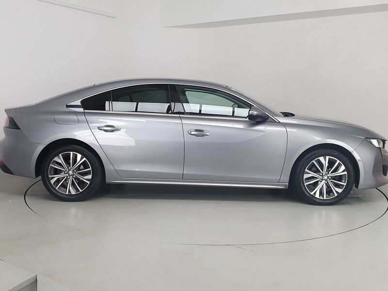 More views of Peugeot 508 