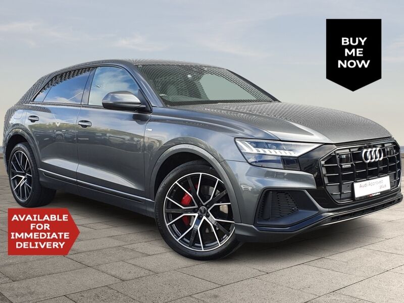 More views of Audi Q8