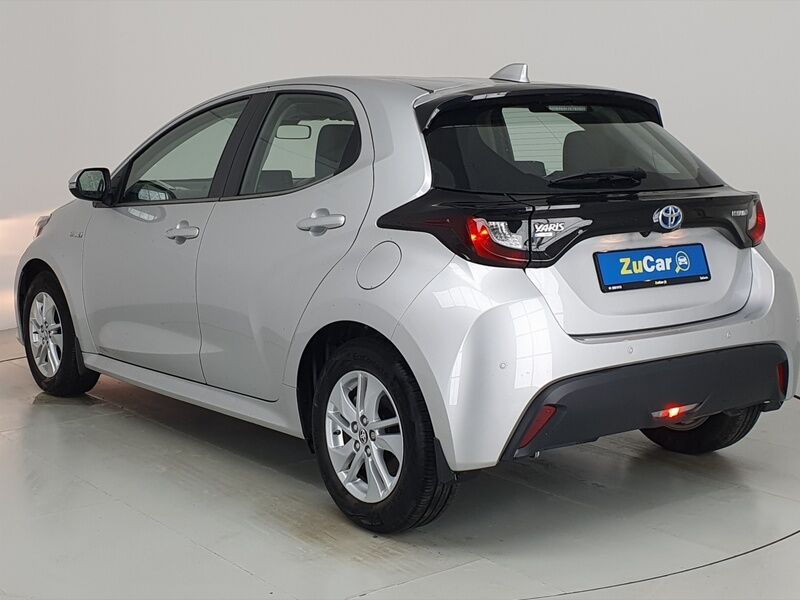 More views of Toyota Yaris