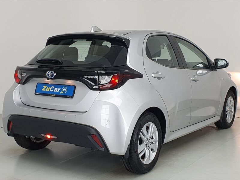 More views of Toyota Yaris